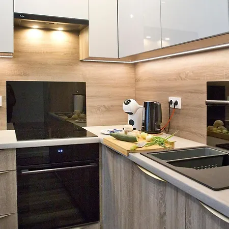 Goclaw P&O Serviced Apartments Варшава Екстер'єр фото