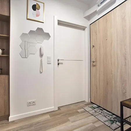 Goclaw P&O Serviced Apartments Варшава Екстер'єр фото